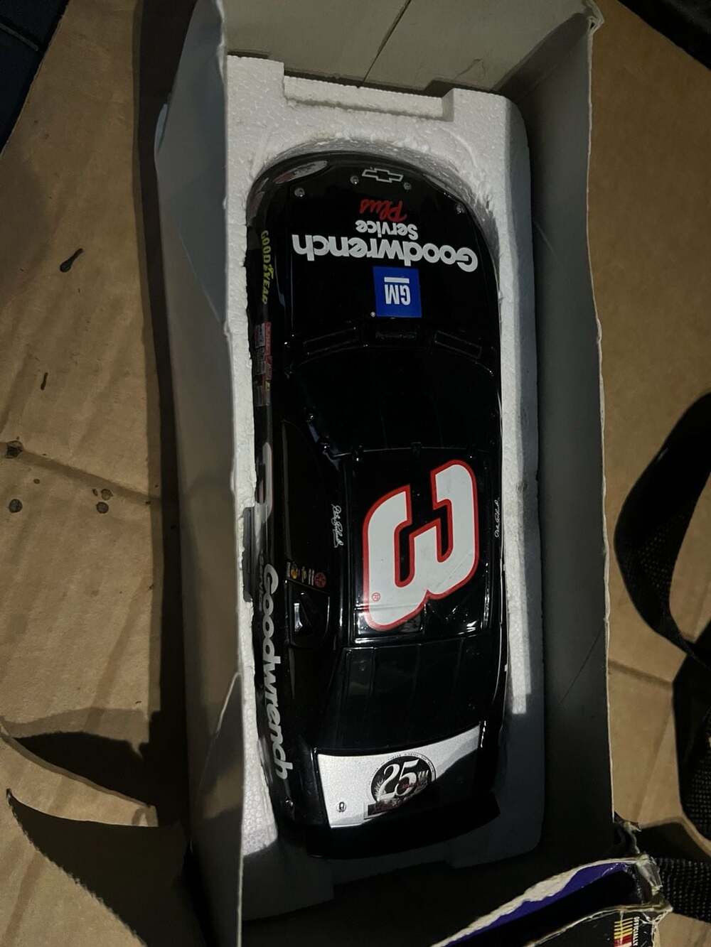 Dale Earnhardt 1999 Chevy Monte Carlo #3 GM Goodwrench 25th Anniversary